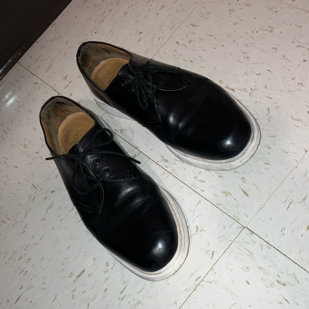 •Dr Martens• Men’s Shoes - Picture 4 of 6